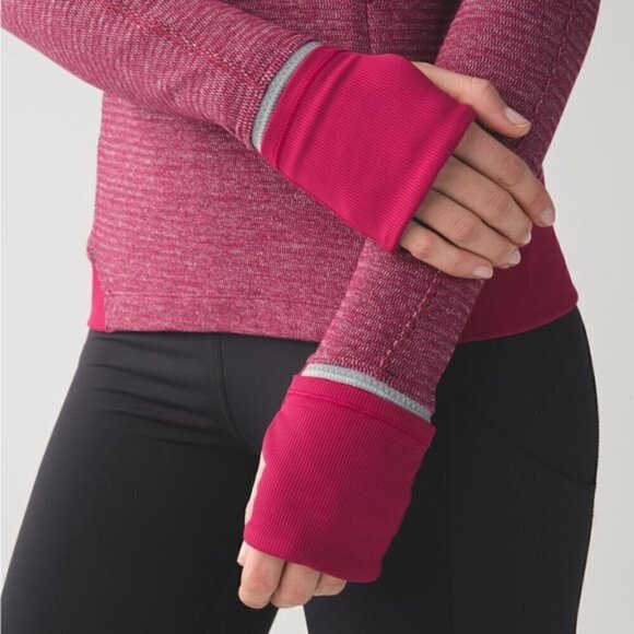 Lululemon Runderful 1/2 Zip Pullover size 6 Berry Rumble - Picture 3 of 10